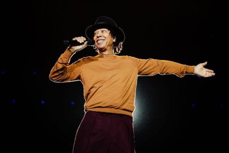 Djavan cancela show em Angola após alerta sanitário na África