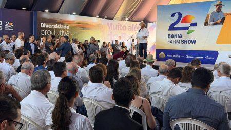 Bahia Farm Show reúne autoridades nacionais e estaduais na abertura em LEM