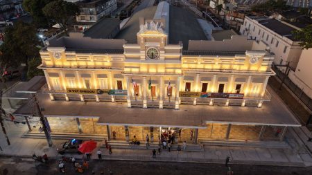 Primeira estação do VLT de Salvador é inaugurada na Calçada