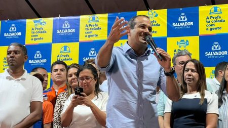 Bruno Reis entrega Praça General Labatut e cita estação de teleférico em Pirajá