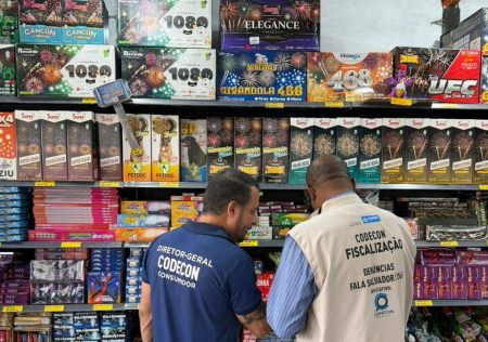 Operação Em Chamas vistoria barracas de fogos em Salvador