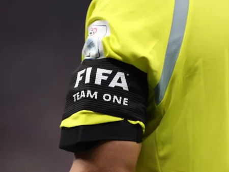 IFAB prepara novas regras de arbitragem e atuação do VAR para a Copa do Mundo