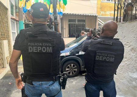 Ação policial busca prender quadrilha que usava apps de namoro para cometer extorsões