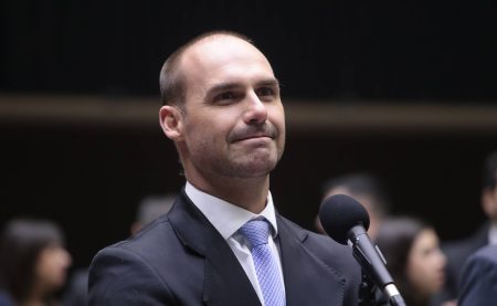 Moraes libera para julgamento ação penal contra Eduardo Bolsonaro