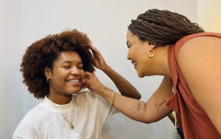 Projeto em Salvador oferece tratamento de pele gratuito para mulheres negras; veja como se inscrever