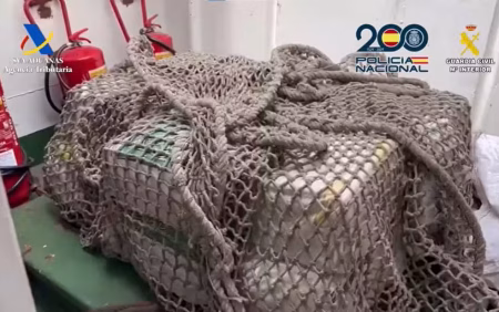 Empresário baiano é preso com 500 kg de cocaína em veleiro na Espanha