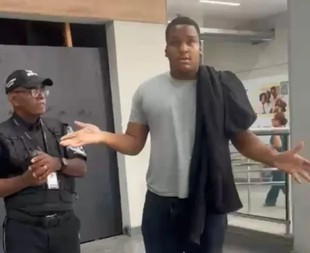 Solto em 14 dias: jogador acusado de ejacular em mulher no metrô de Salvador ganha liberdade