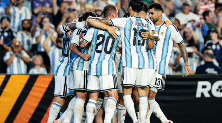 Gigantes entram em campo e movimentam mais um dia de Copa do Mundo