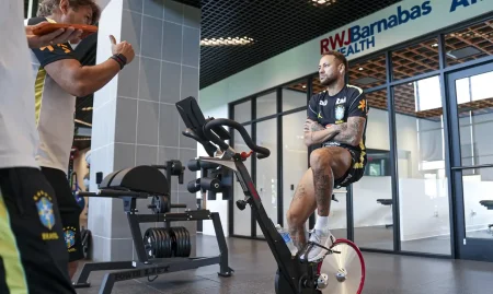 Copa do Mundo: Nova avaliação médica define rumo de Neymar na Seleção Brasileira