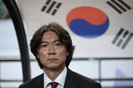 Presidente da Coreia do Sul chama técnico de “incompetente” após vexame na Copa