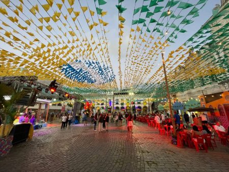 Centro Histórico de Salvador recebe estrutura ampliada para festejos juninos