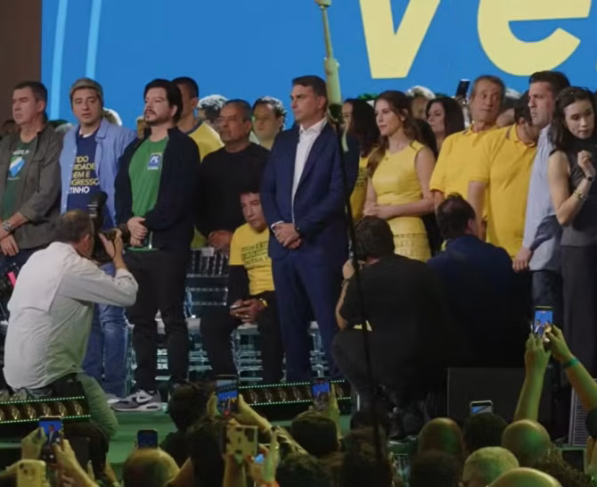 PL oficializa candidatura de Flávio Bolsonaro à Presidência da República
