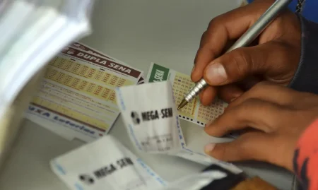 Ninguém acerta as seis dezenas e Mega-Sena acumula novamente