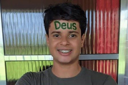 Jovem baiano aprovado em Medicina na USP recebe alta hospitalar