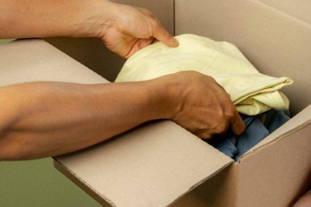 Saiba onde doar roupas, calçados e acessórios em Salvador