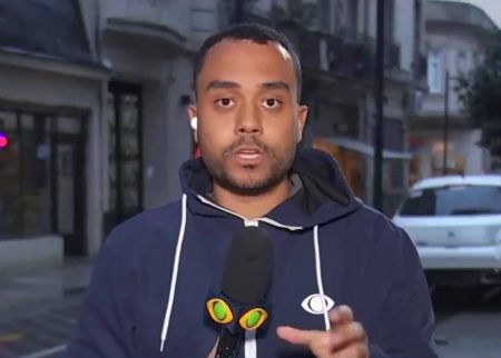 VÍDEO: Jornalista baiano é alvo de insulto racista durante cobertura da final da Copa do Mundo