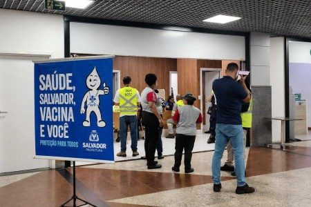 Aeroporto de Salvador recebe posto de vacinação durante o mês de julho