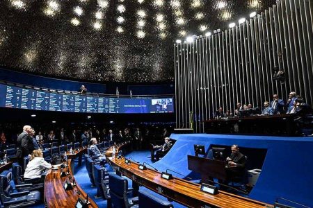 Senado aprova aumento de pena para crimes sexuais contra crianças com uso de inteligência artificial