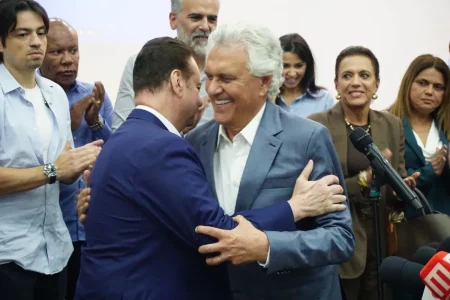 Caiado anuncia Kassab como vice em chapa do PSD para a Presidência