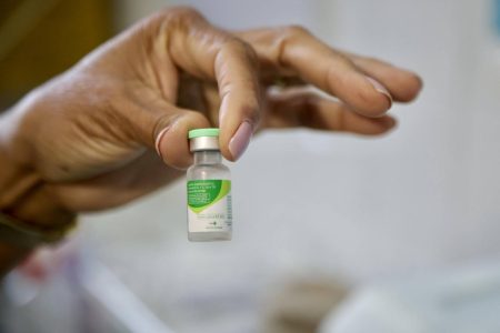 Salvador prorroga vacinação gratuita contra HPV para jovens de 15 a 19 anos