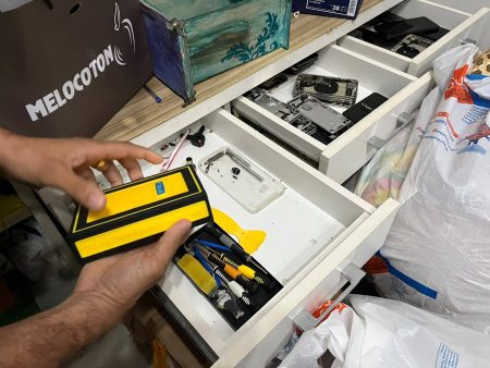 Operação Irmãos Metralha cumpre mandados contra quadrilha de roubo de celulares