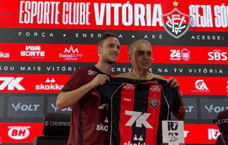 Papellin explica aposta do Vitória em Pochettino: “Vai elevar o nível do elenco”