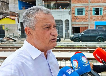 Rui Costa critica ACM Neto sobre concessão do transporte de Salvador