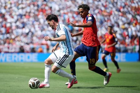 Espanha vence a Argentina na prorrogação e conquista o bicampeonato da Copa do Mundo