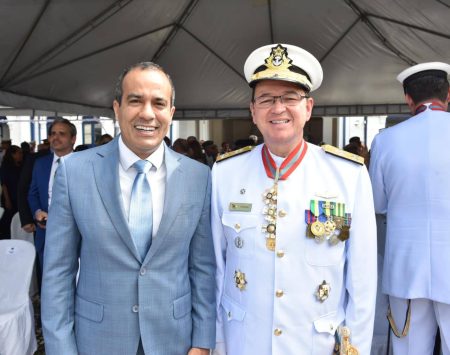 Marinha troca comando do 2º Distrito Naval em cerimônia com presença de Bruno Reis