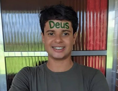 Baiano que conquistou o 1º lugar em Medicina na USP deixa UTI