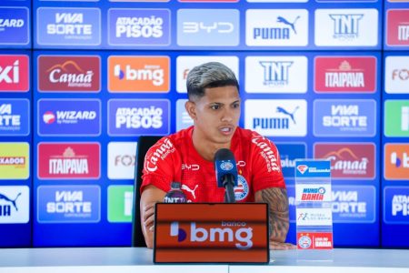 Erick Pulga vê Bahia em evolução e comenta busca pelo fim do jejum de gols