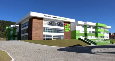 Instituto Federal abre concurso com 19 vagas e salários de até R$ 5,2 mil
