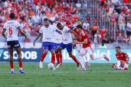Bahia faz pior 1º turno desde 2023, mas fecha entre os melhores visitantes do Brasileirão