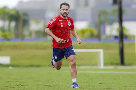 Bahia tem retorno de Everton Ribeiro e participação de Alejo Veliz em treino