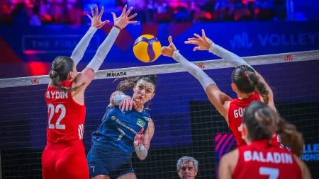 Brasil perde para a Turquia e fica com o vice-campeonato da Liga das Nações de Vôlei