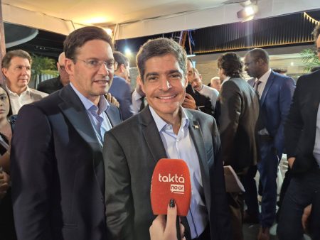 “É mentira”, dispara ACM Neto sobre uso de inteligência artificial em propostas