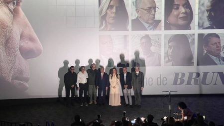 Michel Temer participa de exibição de documentário sobre seu governo em Salvador
