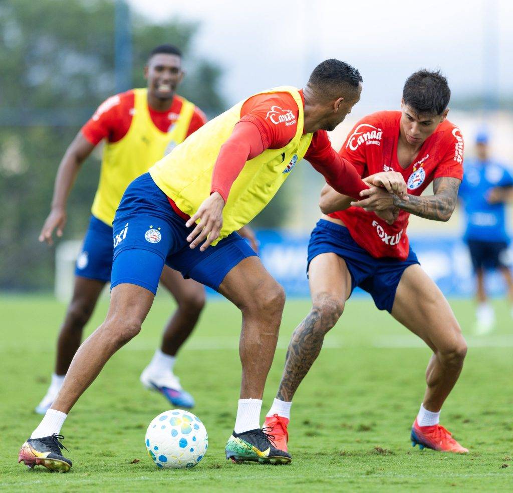 Bahia chega ao Ba-Vi pressionado após um mês sem vencer