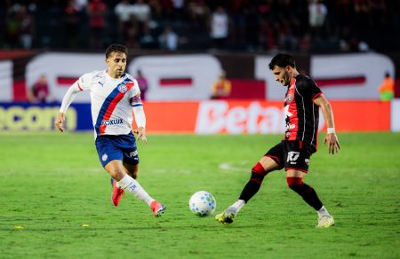 Bahia vence Vitória no Barradão e encerra clássicos de 2026 invicto