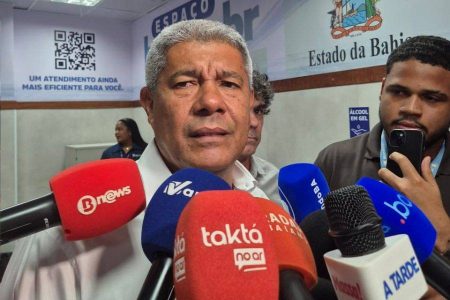 Jerônimo rebate Bruno e diz que visitas de ministros fazem parte da agenda de governo