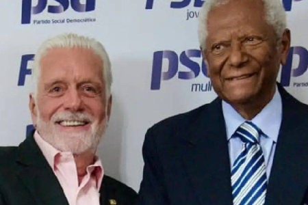 Edvaldo Brito sai em defesa de Jaques Wagner e diz confiar no senador