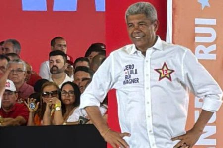 Jerônimo questiona pesquisa eleitoral e defende comparação com levantamento do mesmo instituto