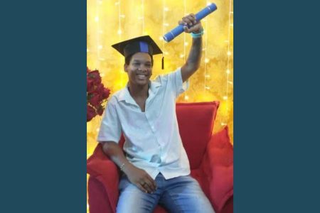 Um ano após morte de Erick Kaique, familiares protestam e cobram respostas em Salvador