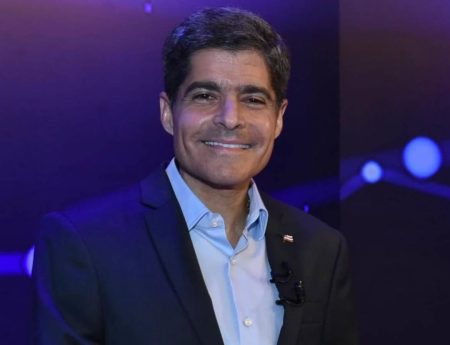 ACM Neto vê “jogo de compadre” no debate e destaca diferenças para Jerônimo