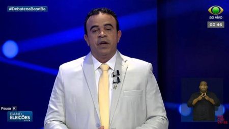 Durante debate, Mansur faz ataque a Bolsonaro: “Genocida lá ele”