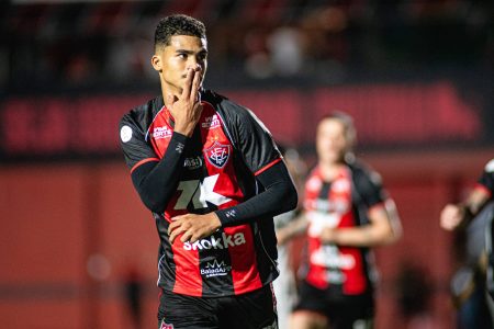 Quanto o Vitória ganhou na Copa do Brasil? Veja a premiação após classificação