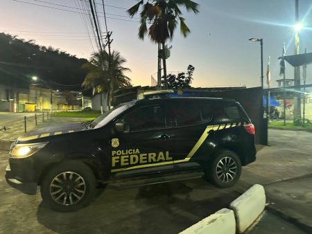 Documentos, joias e veículos: operação investiga onde teria ido dinheiro público na Bahia