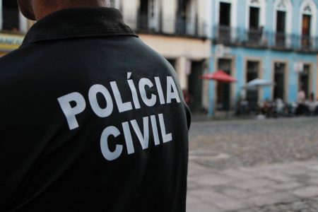 Adolescente de 17 anos é apreendida por tentativa de homicídio em Feira de Santana