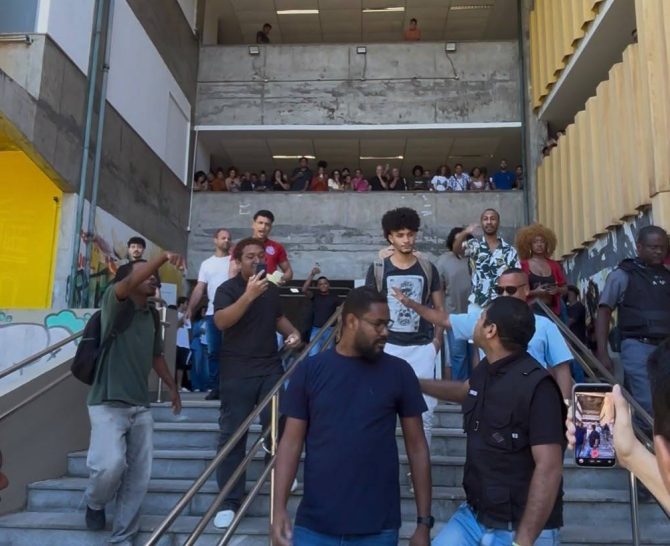 VÍDEO: Deputado estadual é acusado de agressão dentro de campus da UFBA