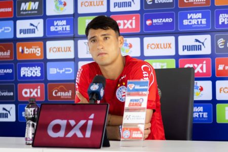 “Ouvi e vi sobre o clássico”: Alejo Véliz fala sobre expectativa para o primeiro Ba-Vi